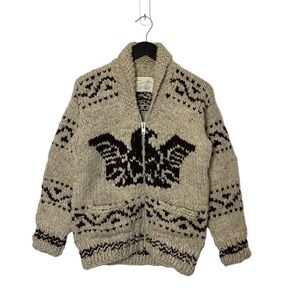VINTAGE GENUINE COWICHAN INDIAN KNIT JACKET with Eagle Motif. Fits Medium P2P20"